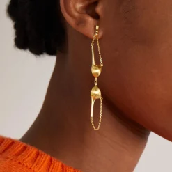 Anissa Kermiche Boucle D'Oreille De Soutien-Gorge