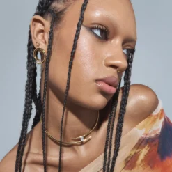 Anissa Kermiche Collier Pris En Flagrant Delit (Or)