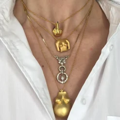Anissa Kermiche Collier Rubis Boobies (Ponce)