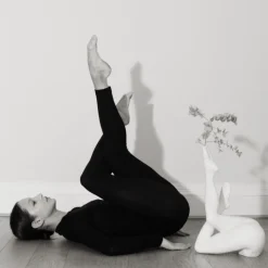 Anissa Kermiche Jambes 11 (Blanc)