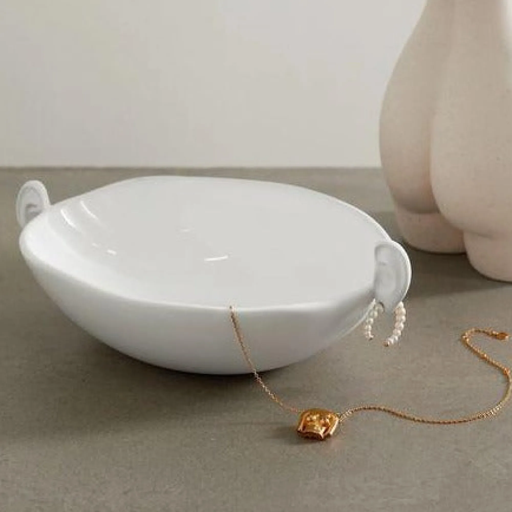 Anissa Kermiche Mini Bol D'Oreille A Bruit Blanc