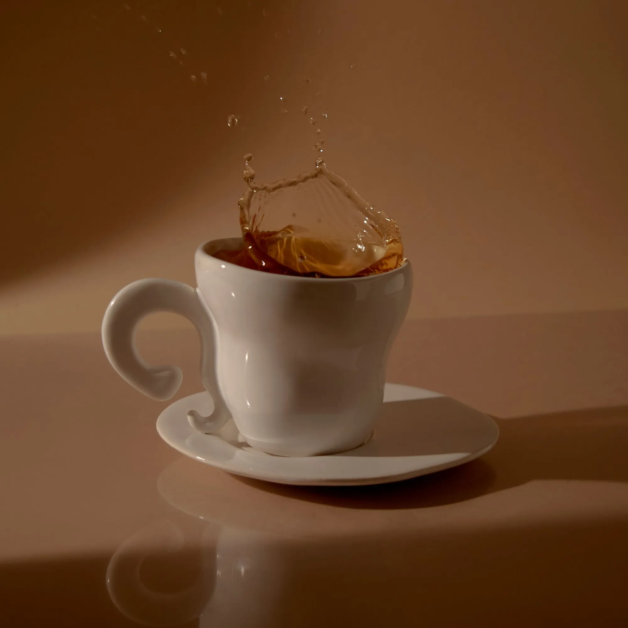 Anissa Kermiche Renversez Les Tasses A The (Blanc Brillant)